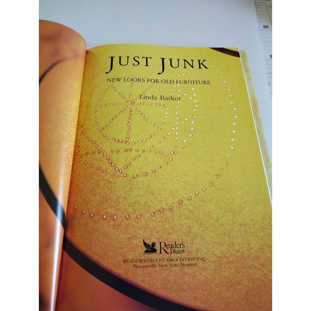 Reader's Digest‎ : Just Junk New Looks For Old Furniture by Linda Barker 1997/VG